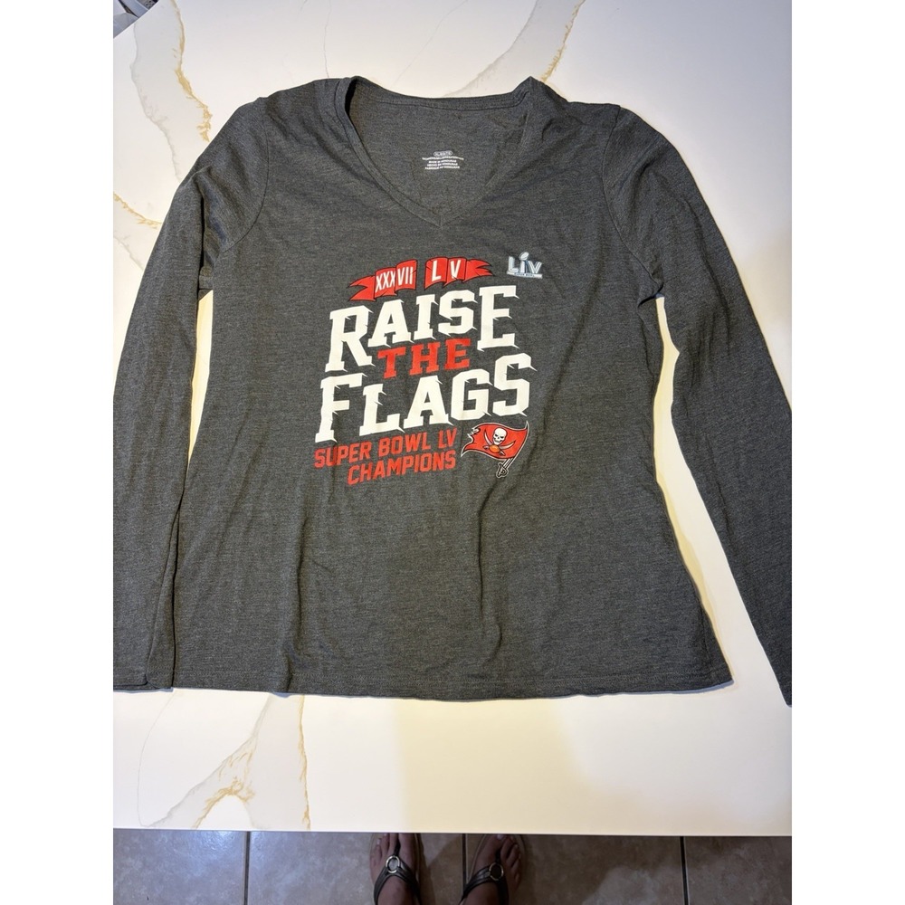 NFL Buccaneers Women's Long Sleeve Waffle Feel Shirt Size XL Tampa